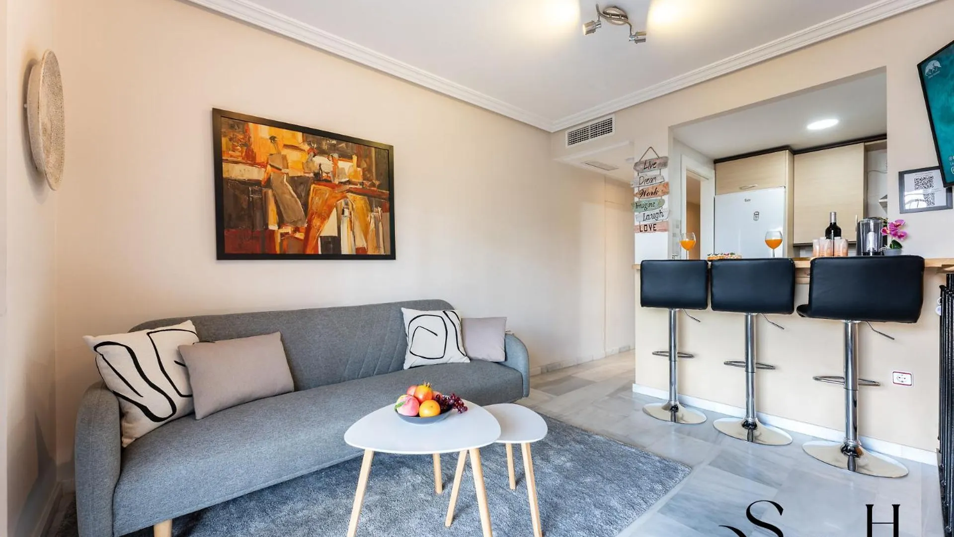 아파트 Cozy 2 Bedroom Duplex, Parking, Terrace, Office, Pool! 토레몰리노스