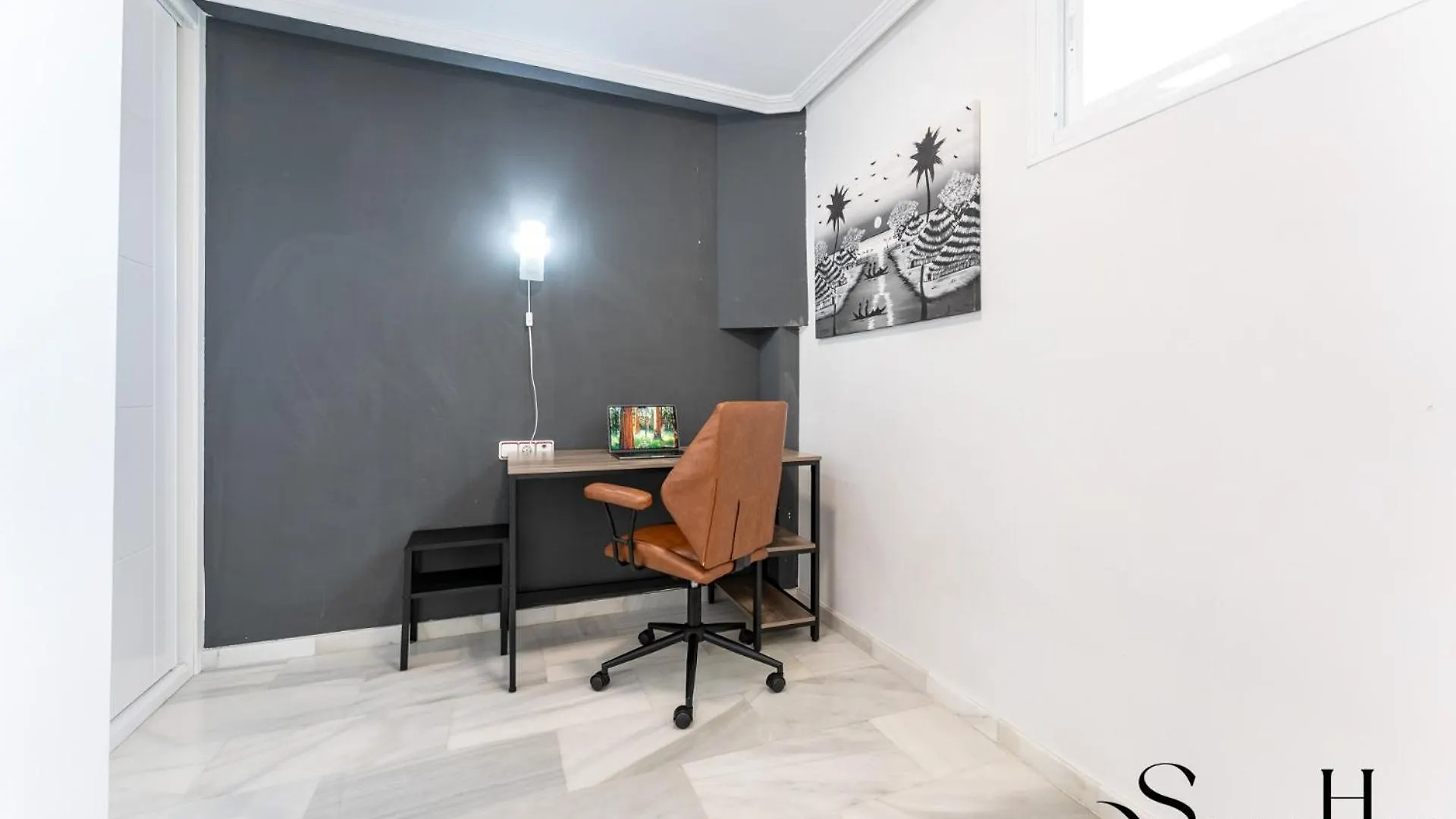 Cozy 2 Bedroom Duplex, Parking, Terrace, Office, Pool! 토레몰리노스 아파트